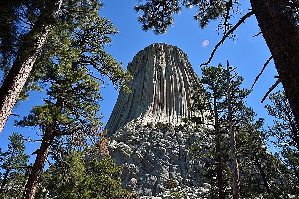 US-DEVILS-TOWER