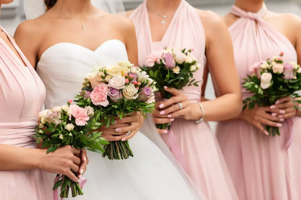 Reddit Backs Bride Who Uninvited Friend Who Refused to Dress ‘Modestly’ for Wedding