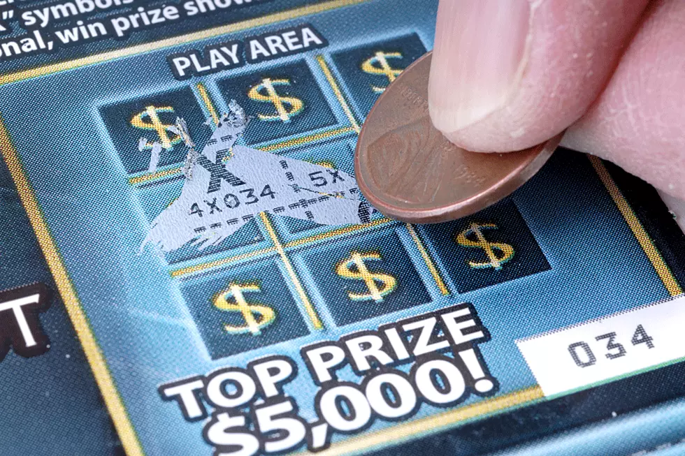 Iowa Man’s Celebration After Winning the Lottery Makes National News