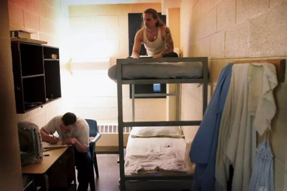 Funny Yelp Reviews For Some Minnesota Jails