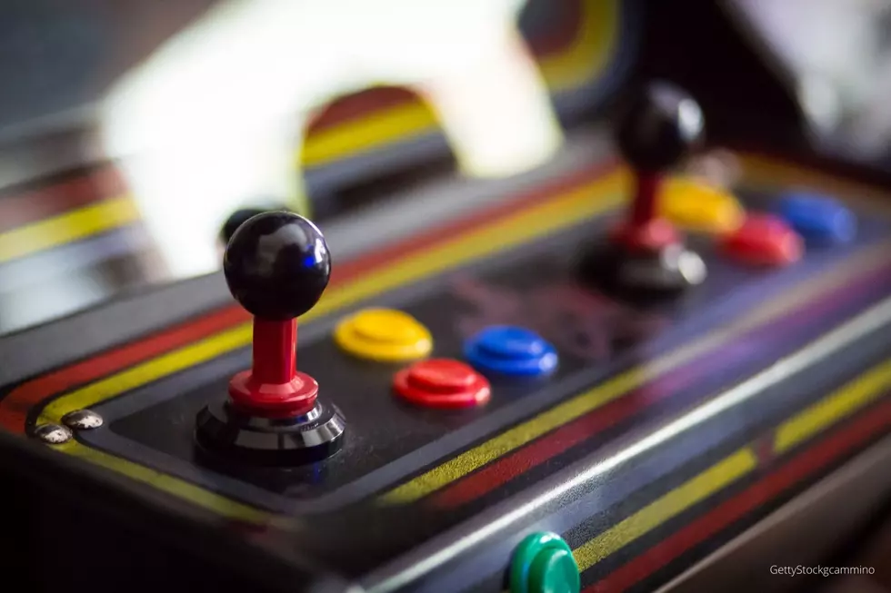 Throw it Back to the ’70s-’90s at Epic Minnesota Arcade