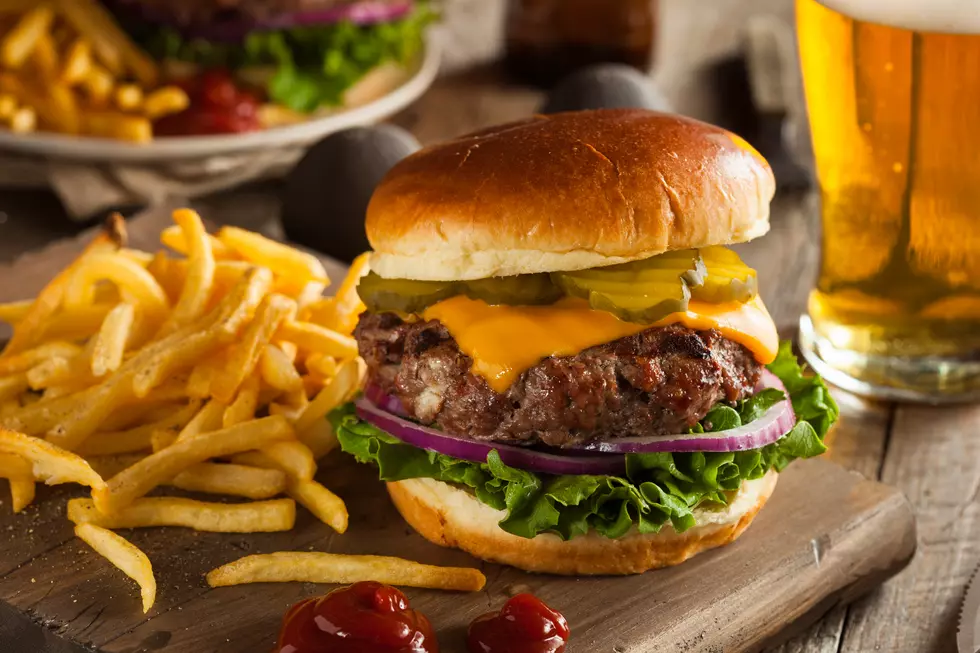 Top Minnesota Restaurants Where You Can Get Free (or Cheap!) Cheeseburgers Today