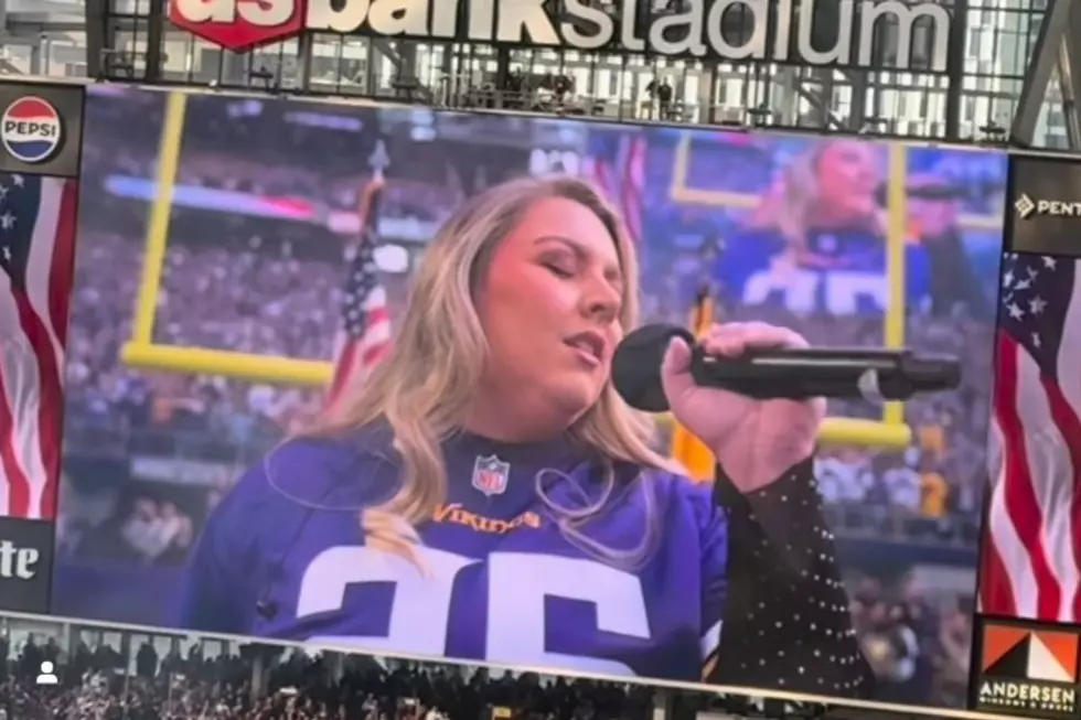 Watch SE Minnesota’s Cori Kennedy Perform at the Minnesota Vikings Game